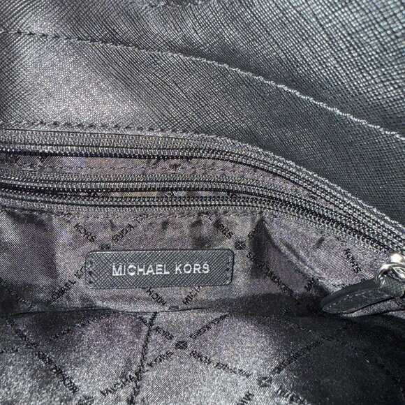 Michael Kors Jet Set Travel Shoulder Chain Strap Tote w/Matching Wallet - Picture 5 of 8